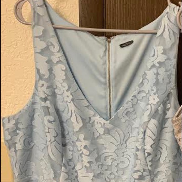 Spring dress - Picture 2 of 4